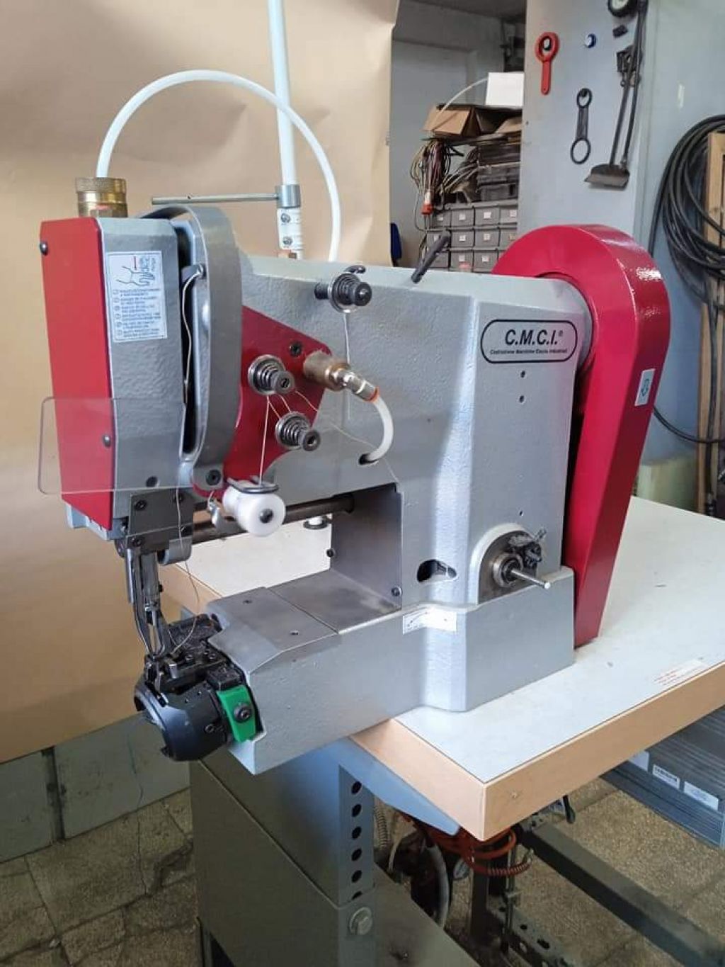 MACCHINA DA CUCIRE C.M.C.I MODELLO M911FSP