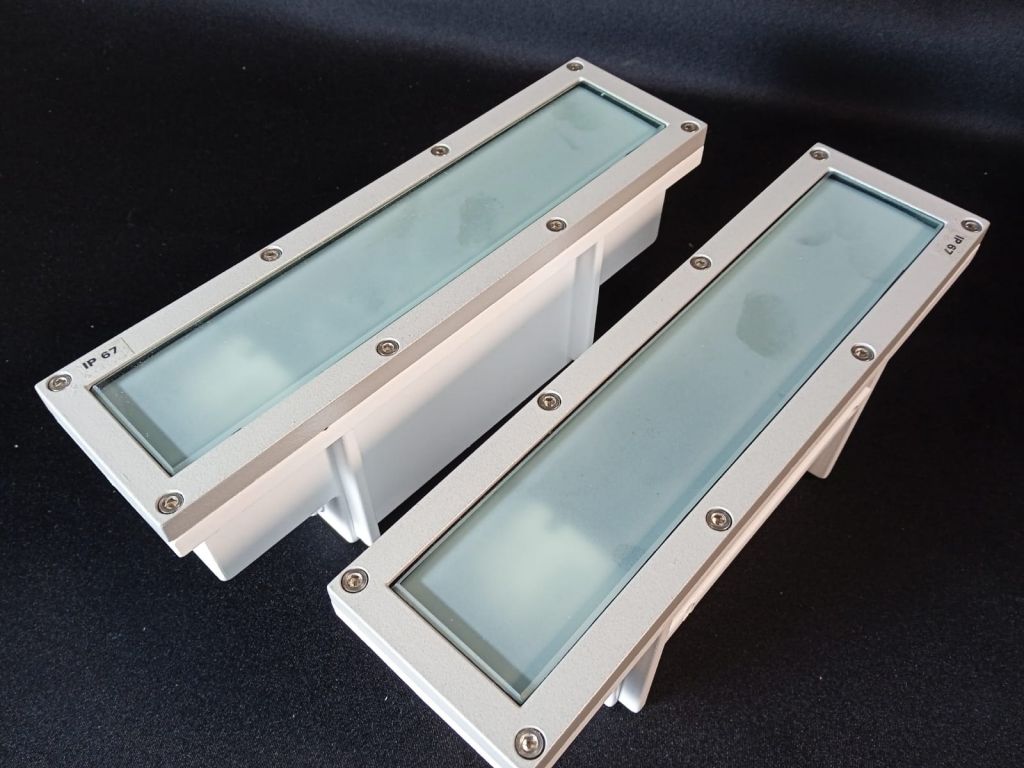 APPARECCHIO DA PARETE E PAVIMENTO ARES MOD.ARETE'