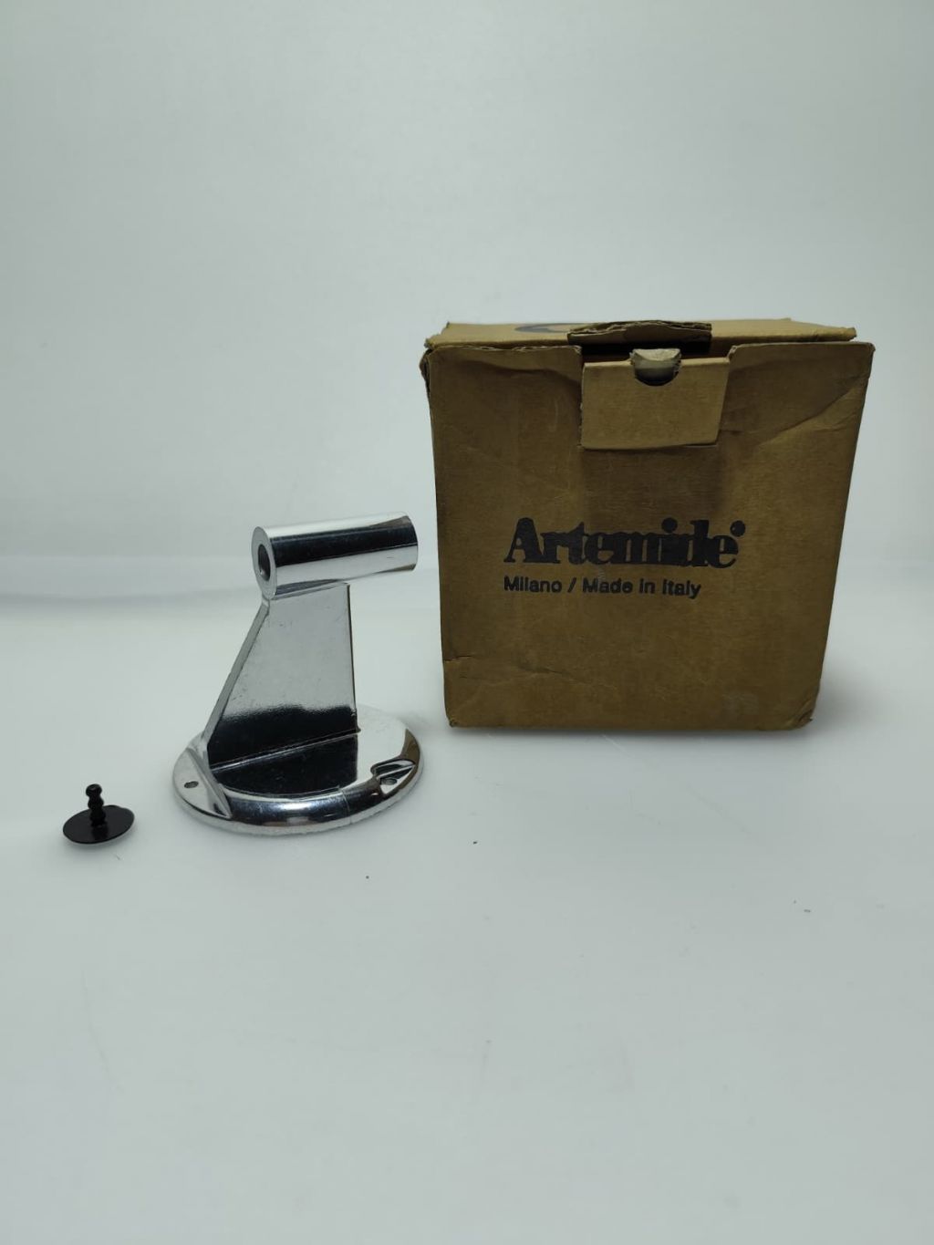 ATTACCO PARETE ARTEMIDE PER TOLOMEO STANDARD