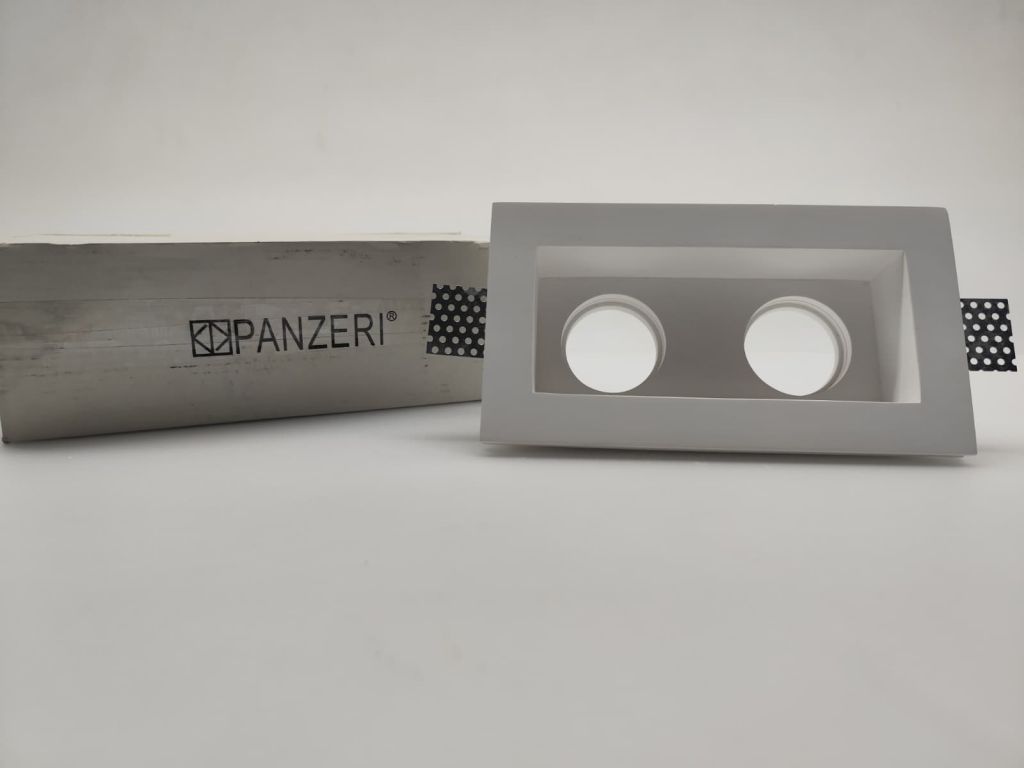Faretto rettangolare doppia lampada PANZERI XGQ1022 in gesso ceramico verniciabile a scomparsa.